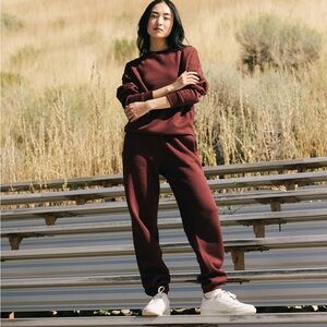 Cozy Earth City Scape Burgundy Sweatpant and crewneck sweatshirt set NWT